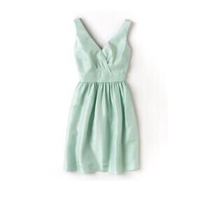 Boden 100% Silk Jasmine Fit & Flare Knee‎ Length V-Neck Dress Sz 10 Pale Green